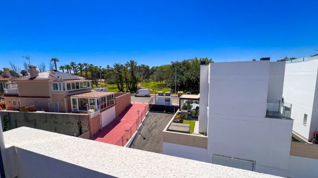 Resale - Villa -
Torrevieja - Los Balcones