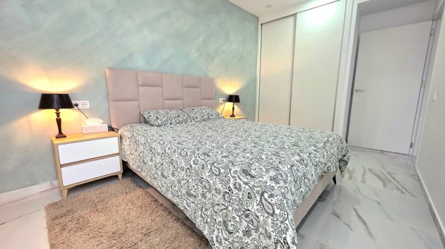 Resale - Apartments -
Torrevieja - Center
