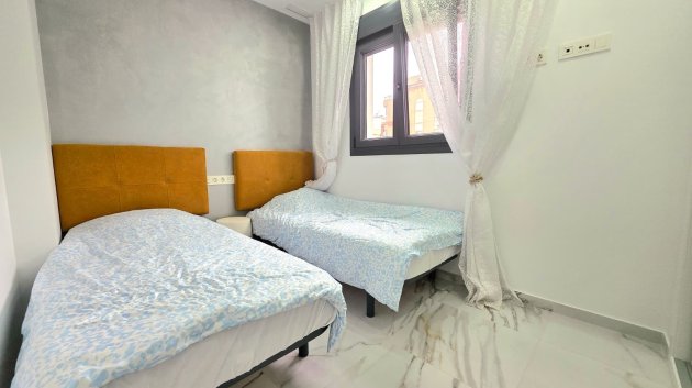 Resale - Apartments -
Torrevieja - Center