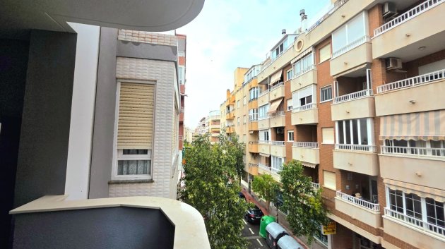 Resale - Apartments -
Torrevieja - Center