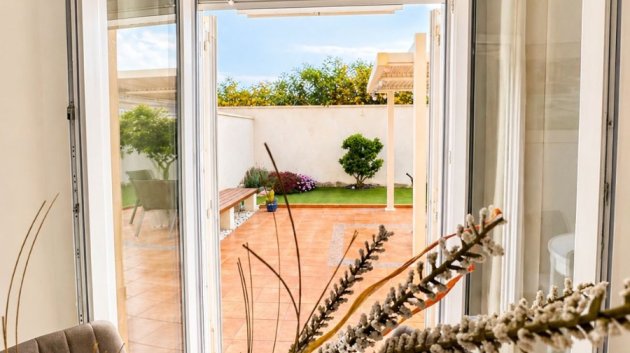 Resale - Villa -
Torrevieja - Nueva Torrevieja