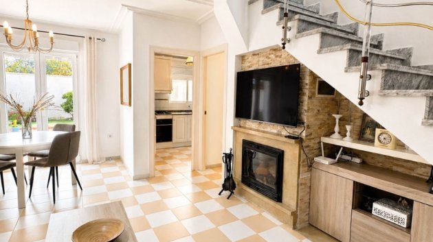 Resale - Villa -
Torrevieja - Nueva Torrevieja