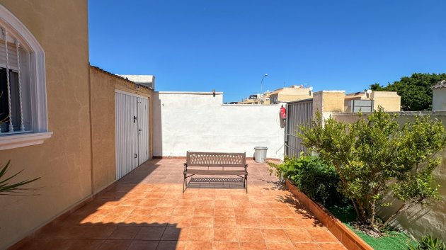 Resale - Villa -
Torrevieja - Nueva Torrevieja