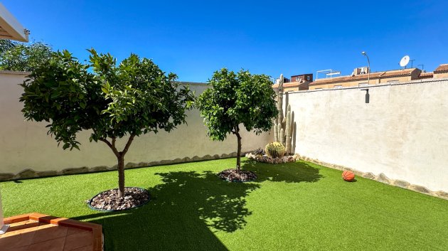 Resale - Villa -
Torrevieja - Nueva Torrevieja
