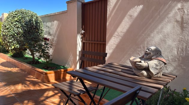 Resale - Villa -
Torrevieja - Nueva Torrevieja