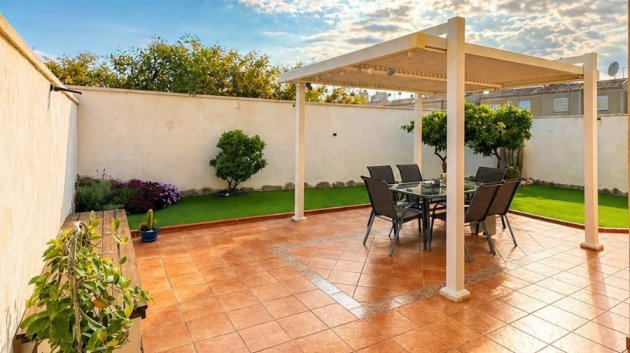 Resale - Villa -
Torrevieja - Nueva Torrevieja