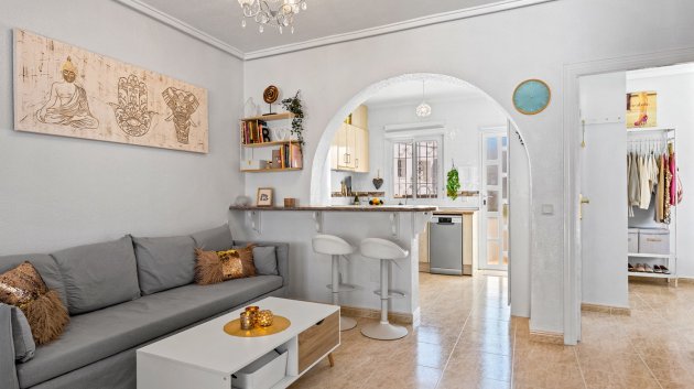 Reventa - Chalets -
Benijofar - Monte Azul