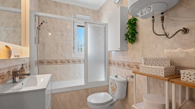 Reventa - Chalets -
Benijofar - Monte Azul
