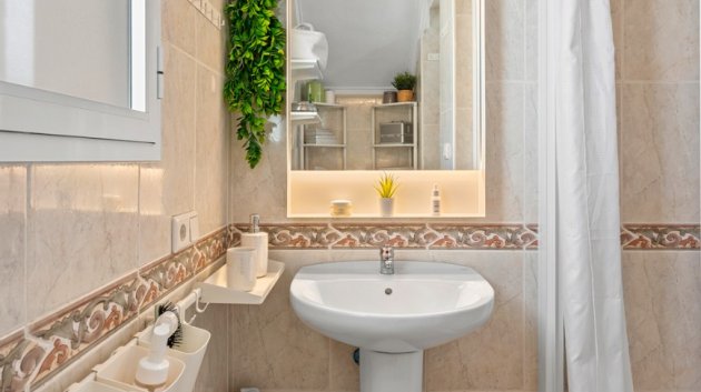 Reventa - Chalets -
Benijofar - Monte Azul