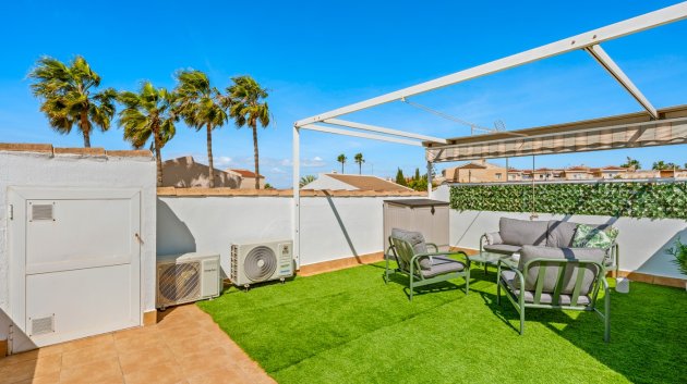 Reventa - Chalets -
Benijofar - Monte Azul