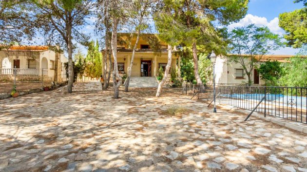 Resale - Villa -
Torrevieja - Los Balcones