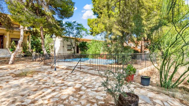 Resale - Villa -
Torrevieja - Los Balcones