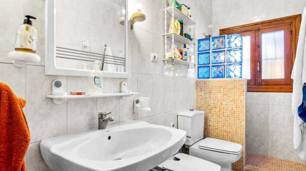 Resale - Villa -
Torrevieja - Los Balcones