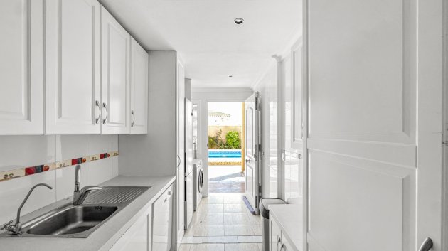 Resale - Apartments -
Orihuela Costa - Playa Flamenca