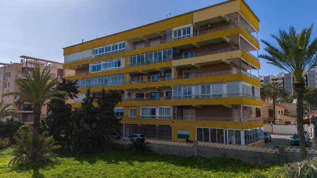Resale - Apartments -
Orihuela Costa - Punta Prima