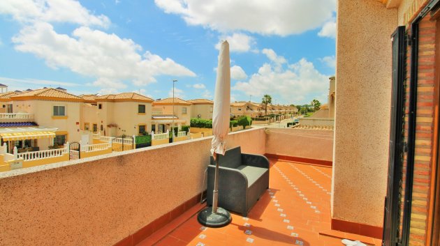 Resale - Townhouse -
Villamartín - PAU 8