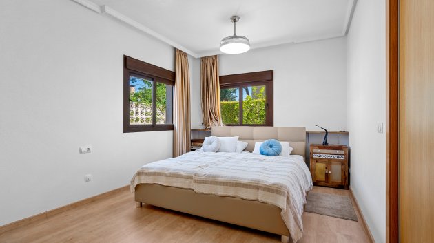 Resale - Villa -
Orihuela Costa - Dehesa de campoamor