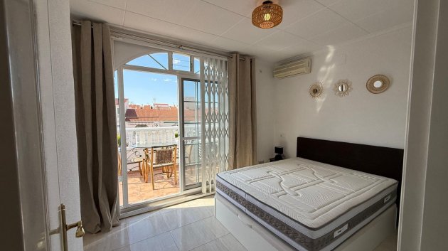 Reventa - Adosado -
Torrevieja - La Siesta