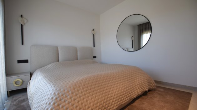 Resale - Villa -
Orihuela Costa - Las Colinas golf