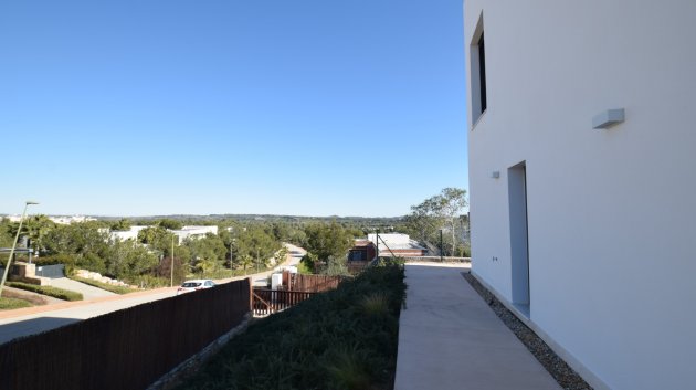 Resale - Villa -
Orihuela Costa - Las Colinas golf