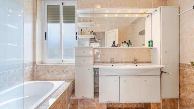 Resale - Apartments -
Benidorm - Levante
