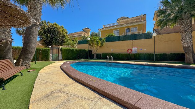 Resale - Townhouse -
Orihuela Costa - Villamartín