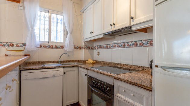 Resale - Villa -
Orihuela Costa - La Zenia