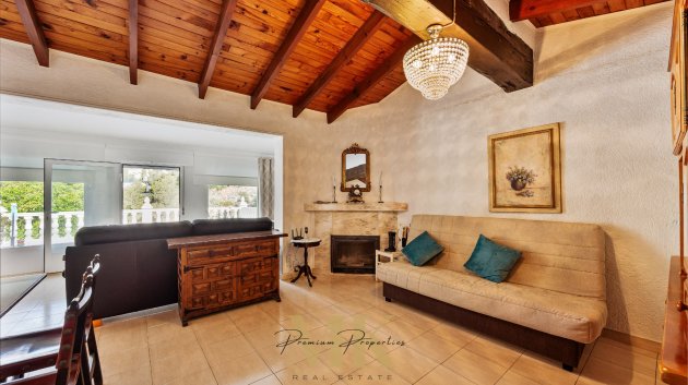 Resale - Villa -
Denia - Montgó