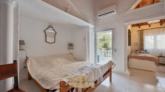Resale - Villa -
Denia - Montgó