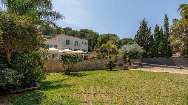 Resale - Villa -
Denia - Tossal Gros
