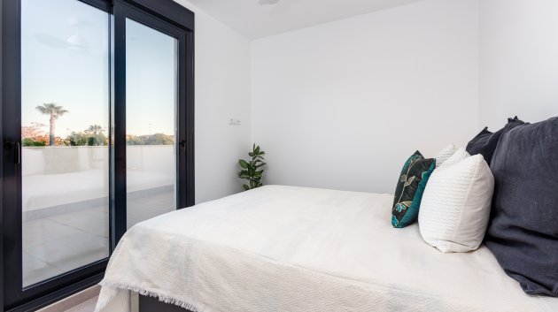 Obra nueva - Chalets -
Pilar de la Horadada