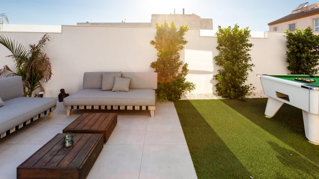 Obra nueva - Chalets -
Pilar de la Horadada