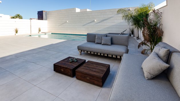 Obra nueva - Chalets -
Pilar de la Horadada