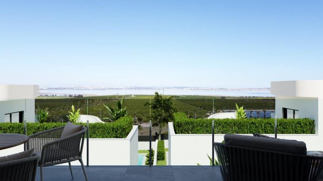 Obra nueva - Ático -
Torrevieja