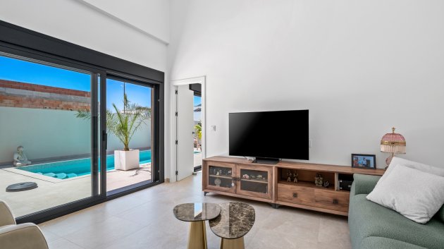 Resale - 6. Detached villa -
Daya Nueva - Costa Blanca South