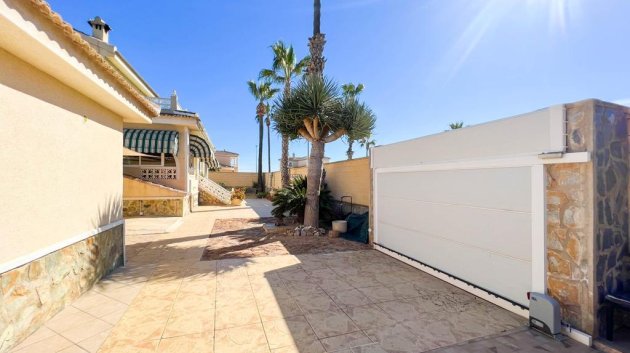 Resale - Villa -
Ciudad Quesada - Doña Pepa