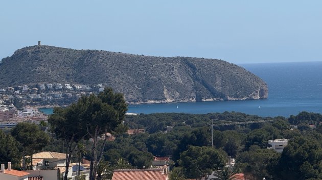 Resale - Villa -
Moraira - Benimeit