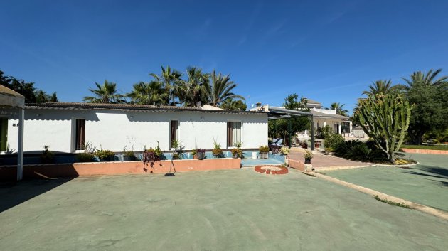 Resale - Villa -
Elche - Valverde