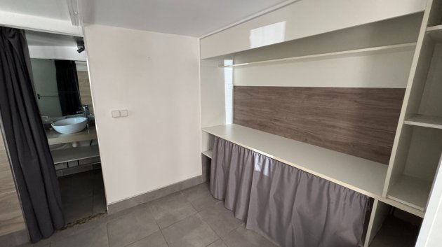 Resale - Villa -
Elche - Valverde
