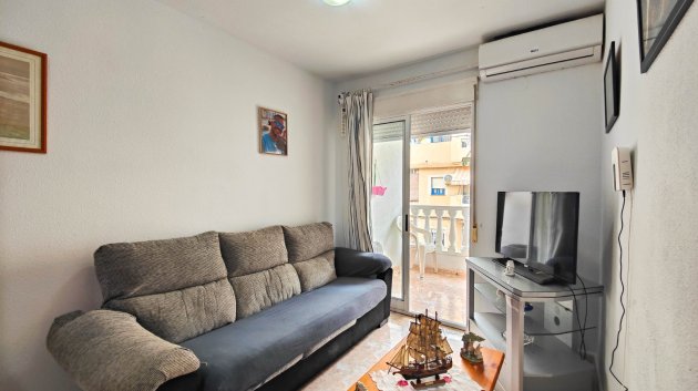 Resale - Apartments -
Torrevieja - Antonio Machado