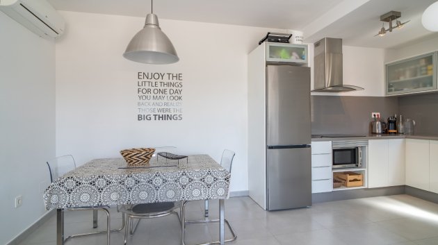 Resale - Townhouse -
Pilar de la Horadada - Mil Palmeras