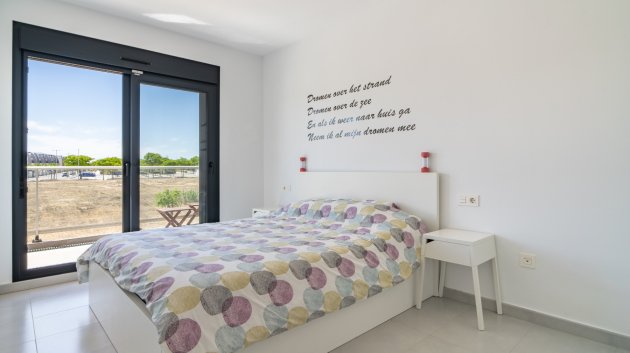 Resale - Townhouse -
Pilar de la Horadada - Mil Palmeras