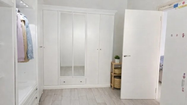 Resale - Townhouse -
Elda