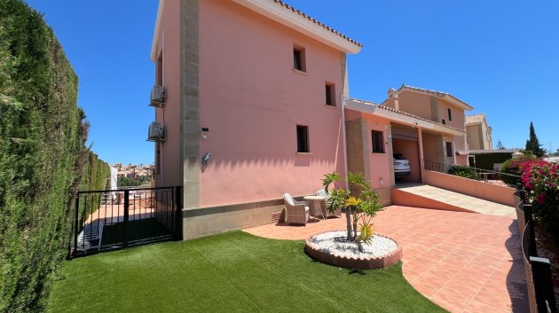 Resale - Villa -
Algorfa - La finca Golf