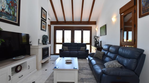 Resale - Villa -
Algorfa - La finca Golf