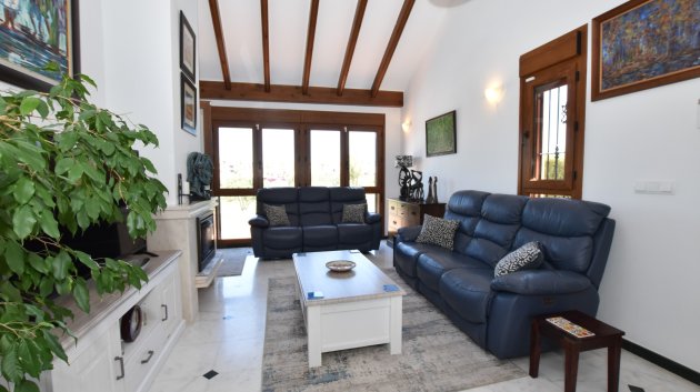 Resale - Villa -
Algorfa - La finca Golf
