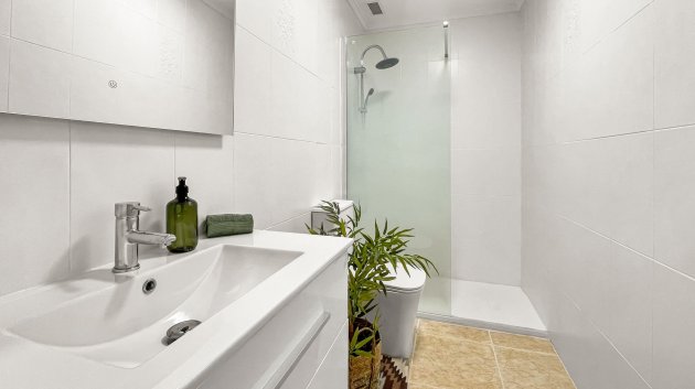 Resale - Apartments -
Torrevieja - Playa de los Locos