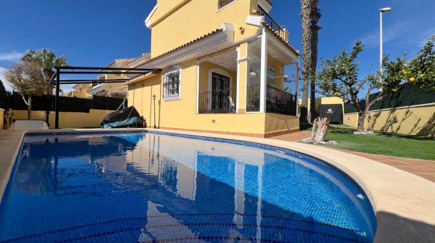 Resale - Villa -
Orihuela Costa - Los Dolses