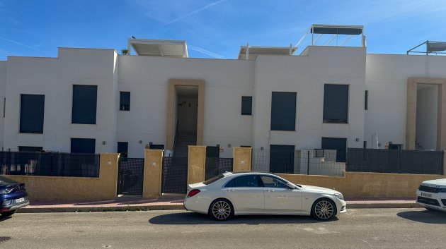Resale - Apartments -
Orihuela Costa - Villamartín