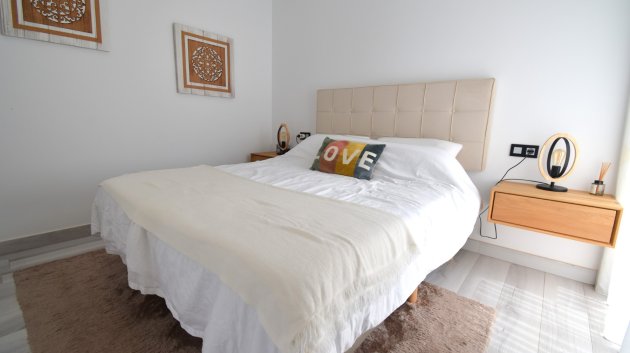 Resale - Villa -
Orihuela Costa - Lomas De Cabo Roig